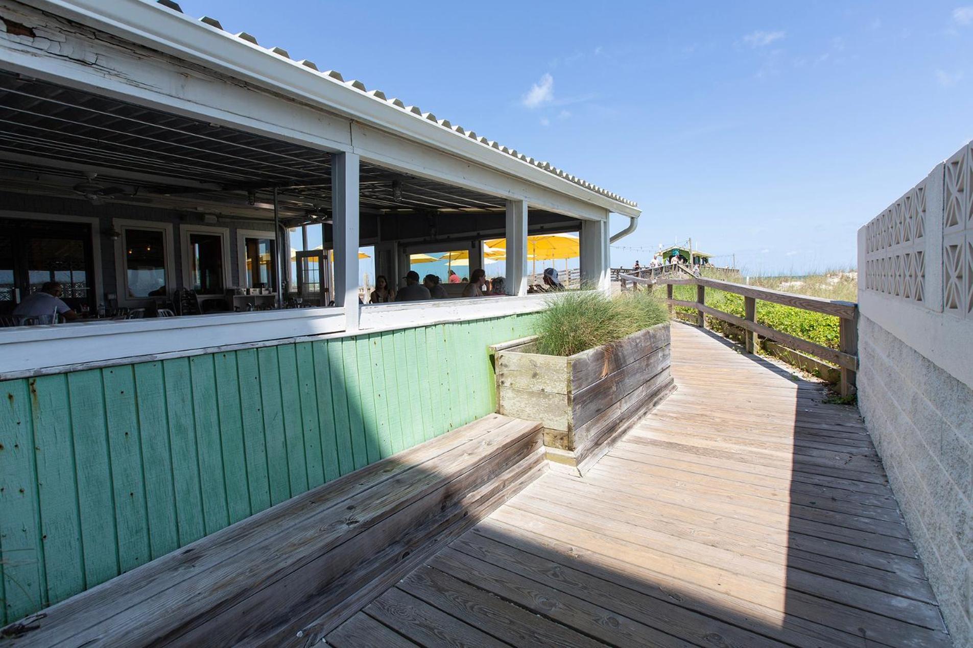 קרולינה ביץ' Golden Sands Oceanfront Hotel מראה חיצוני תמונה