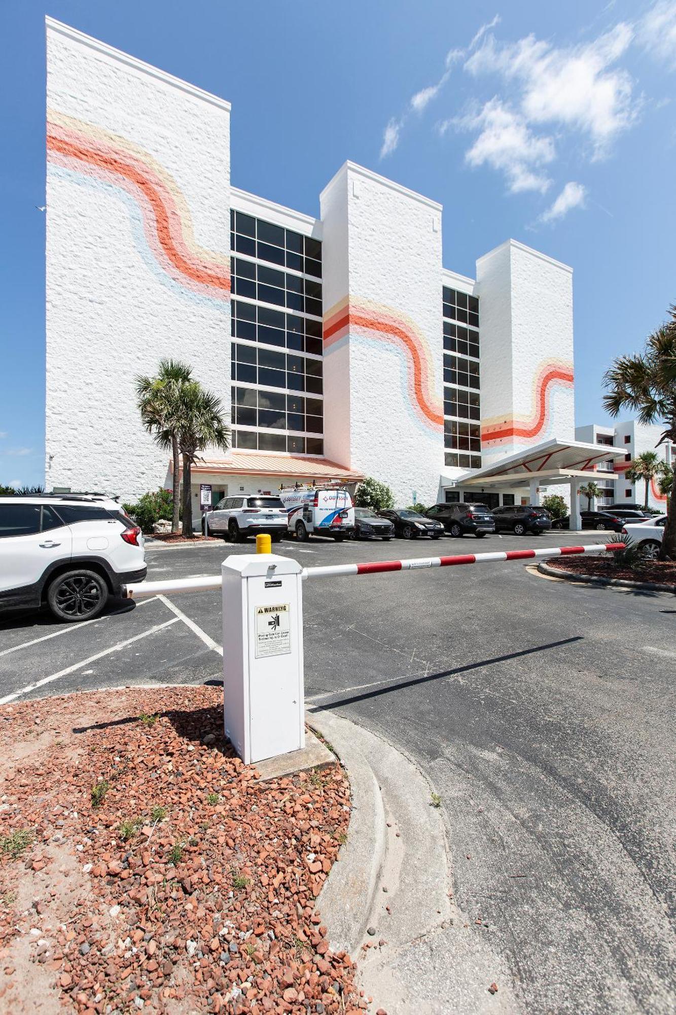 קרולינה ביץ' Golden Sands Oceanfront Hotel מראה חיצוני תמונה
