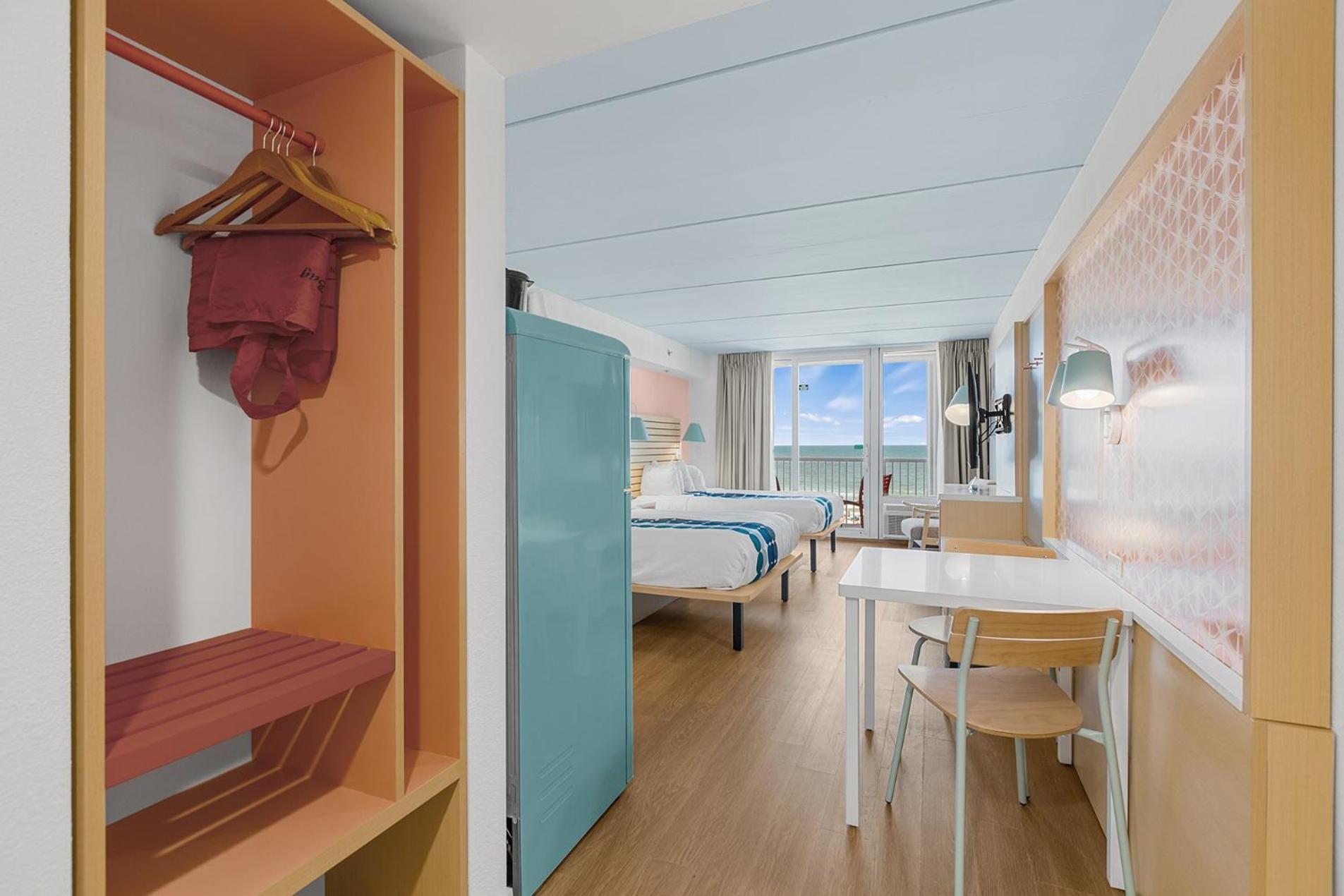 קרולינה ביץ' Golden Sands Oceanfront Hotel מראה חיצוני תמונה